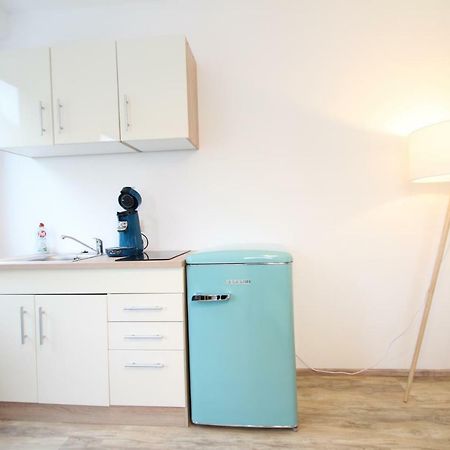 Moderne, helle 1 Zimmer-Wohnung in Citylage Bad Urach Exterior foto