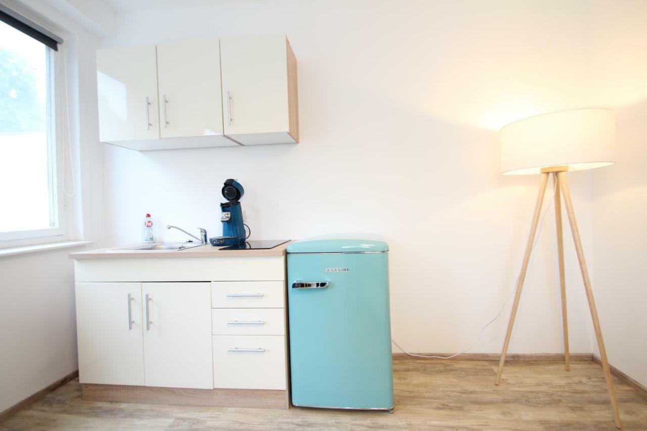 Moderne, helle 1 Zimmer-Wohnung in Citylage Bad Urach Exterior foto